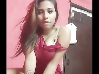 desi indian girl masturbatng at dwelling-place